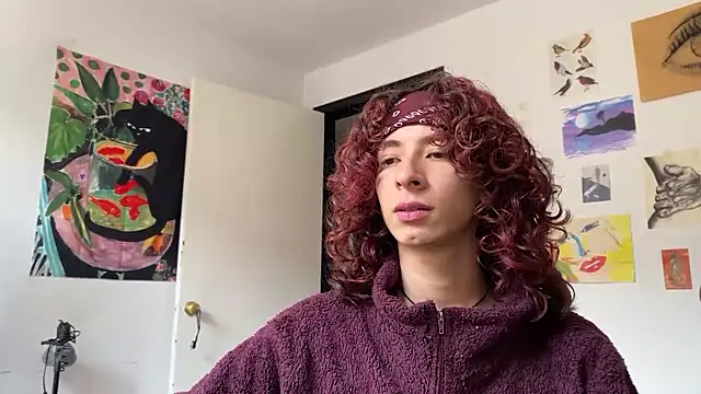 Snapshot of camille_delrey chatting on February 10, 2026, 6:40 pm camille delrey online show from February 10, 2026, 6:40 pm