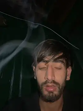 lyath3245 online show from April 22, 2026, 7:09 pm