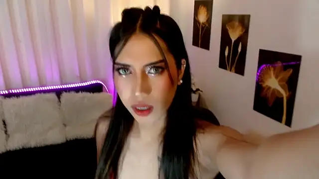 Snapshot of Sassy_Suzuhime chatting on October 9, 2025, 5:46 pm Sassy Suzuhime online show from October 9, 2025, 5:46 pm