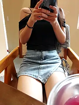 Snapshot of meomeocute chatting on September 25, 2025, 5:24 am meomeocute online show from September 25, 2025, 5:24 am