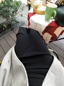 Snapshot of meomeocute chatting on December 4, 2025, 9:41 am meomeocute online show from December 4, 2025, 9:41 am