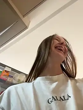 ElliRose online show from February 24, 2026, 4:35 am