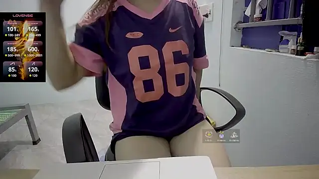 Snapshot of _Sara_768 chatting on September 10, 2025, 2:10 am Sara 768 online show from September 10, 2025, 2:10 am