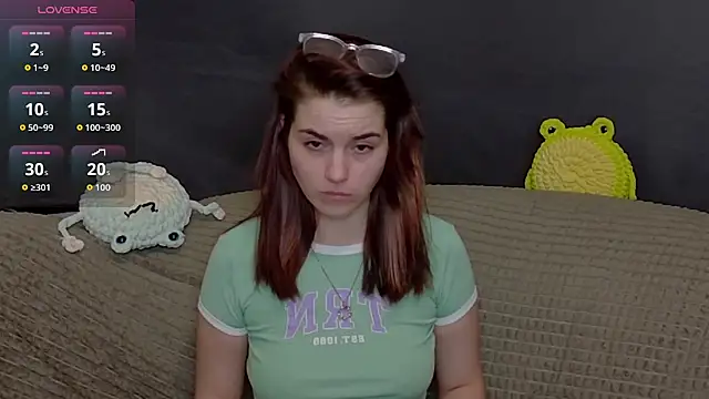 Snapshot of ElzaBlis chatting on November 24, 2025, 5:02 pm ElzaBlis online show from November 24, 2025, 5:02 pm