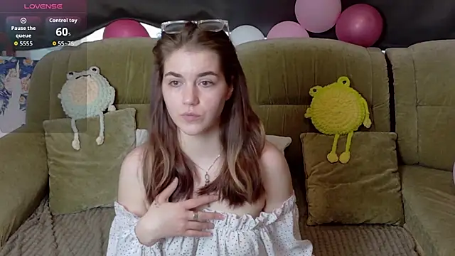 ElzaBlis online show from February 23, 2026, 1:01 pm