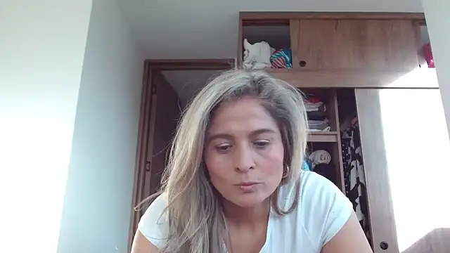 Snapshot of linda-mature43 chatting on September 13, 2025, 10:10 pm linda-mature43 online show from September 13, 2025, 10:10 pm