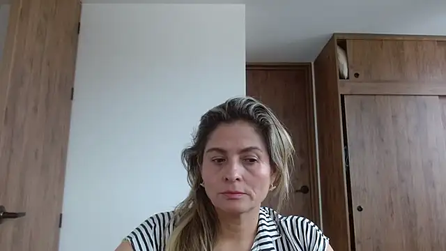 Snapshot of linda-mature43 chatting on November 20, 2025, 3:23 pm linda-mature43 online show from November 20, 2025, 3:23 pm