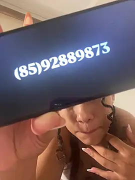 jhennyfer online show from March 3, 2026, 4:41 am