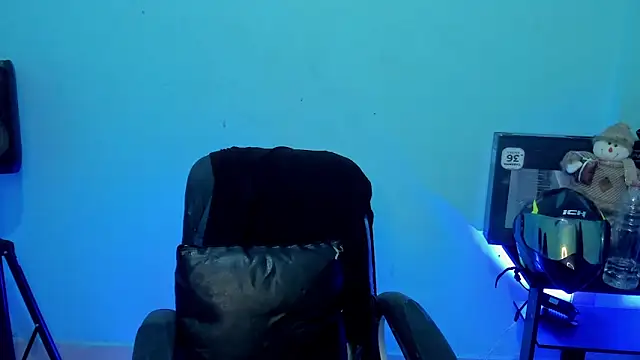 Snapshot of zeus_7777 chatting on April 14, 2026, 10:53 am zeus 7777 online show from April 14, 2026, 10:53 am