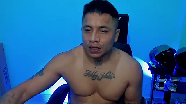 Snapshot of zeus_7777 chatting on April 3, 2026, 9:27 am zeus 7777 online show from April 3, 2026, 9:27 am