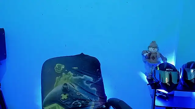 Snapshot of zeus_7777 chatting on April 11, 2026, 9:24 am zeus 7777 online show from April 11, 2026, 9:24 am