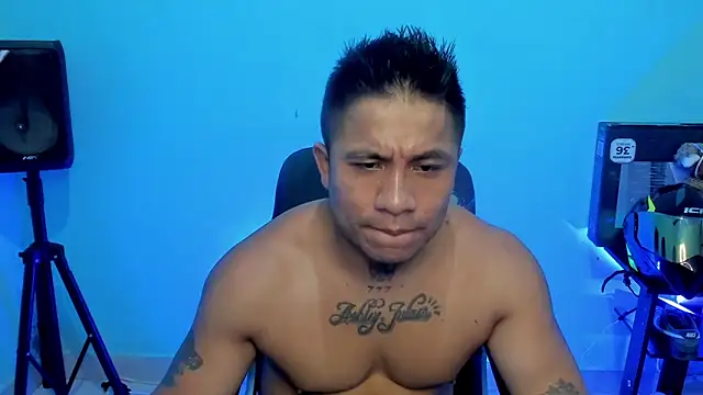 Snapshot of zeus_7777 chatting on April 11, 2026, 9:51 pm zeus 7777 online show from April 11, 2026, 9:51 pm