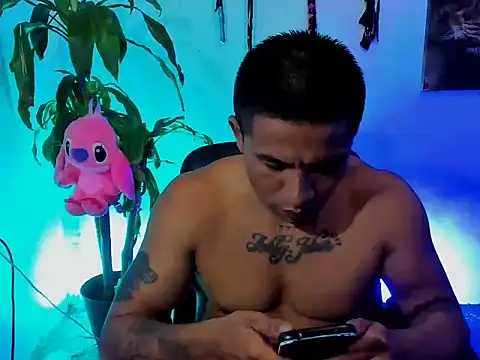 zeus 7777 online show from September 15, 2025, 3:07 am