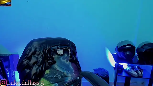 Snapshot of zeus_7777 chatting on March 28, 2026, 8:15 am zeus 7777 online show from March 28, 2026, 8:15 am