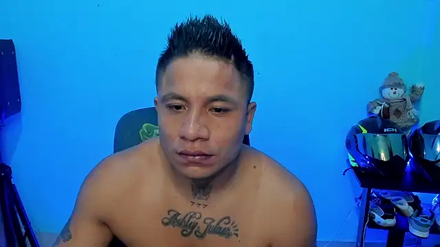 Snapshot of zeus_7777 chatting on April 6, 2026, 10:05 am zeus 7777 online show from April 6, 2026, 10:05 am