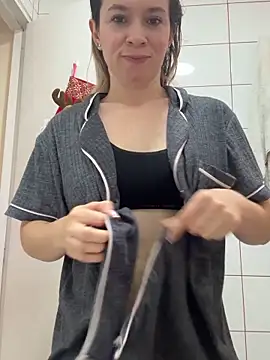 Snapshot of BritgetPsychol chatting on December 17, 2025, 6:57 pm BritgetPsychol online show from December 17, 2025, 6:57 pm