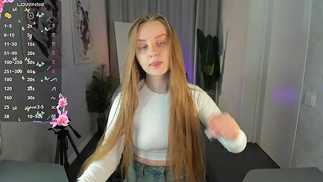 Snapshot of Rina_Panic chatting on March 4, 2026, 1:02 am Rina Panic online show from March 4, 2026, 1:02 am