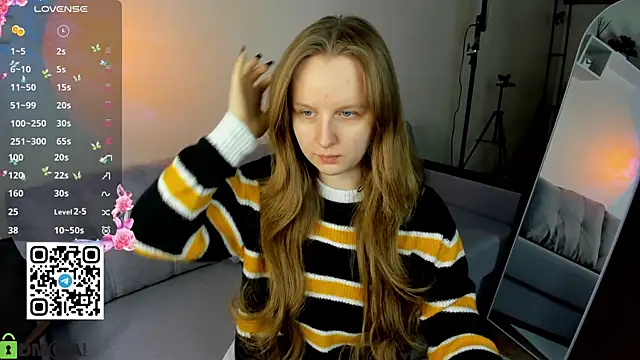 Snapshot of Rina_Panic chatting on February 16, 2026, 12:42 am Rina Panic online show from February 16, 2026, 12:42 am