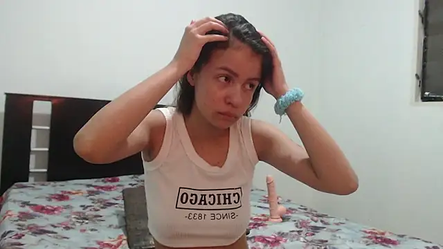 nathaly jones  online show from November 10, 2025, 12:10 pm