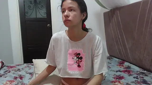 nathaly jones  online show from February 18, 2026, 10:12 am