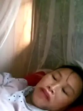 Snapshot of maple694 chatting on October 20, 2025, 2:02 am maple694 online show from October 20, 2025, 2:02 am