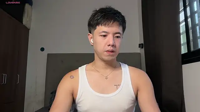 Snapshot of Addictiveboi chatting on June 27, 2026, 1:00 am Addictiveboi online show from June 27, 2026, 1:00 am