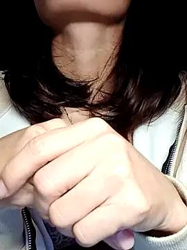 Snapshot of Hinna_x chatting on November 4, 2025, 9:07 pm Hinna x online show from November 4, 2025, 9:07 pm