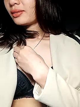 Snapshot of Hinna_x chatting on November 25, 2025, 8:20 pm Hinna x online show from November 25, 2025, 8:20 pm