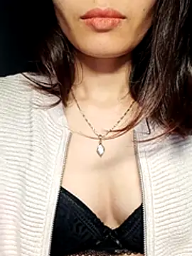 Snapshot of Hinna_x chatting on November 2, 2025, 8:41 am Hinna x online show from November 2, 2025, 8:41 am