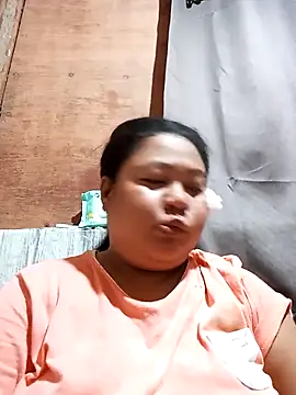 Perfect smile01 online show from October 12, 2025, 5:47 pm