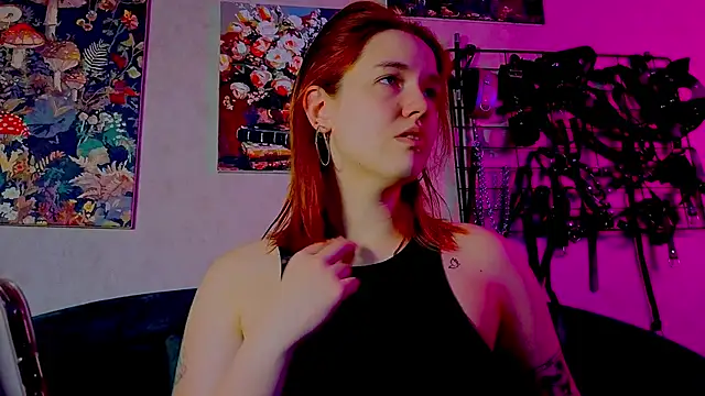 Snapshot of the_high_priestess chatting on April 24, 2026, 5:09 am the high priestess online show from April 24, 2026, 5:09 am