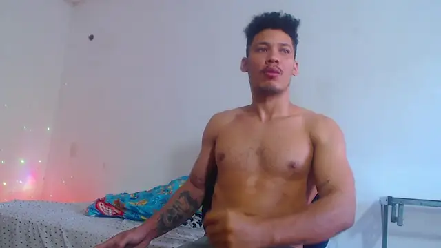 RuiMaddoox online show from December 19, 2025, 12:51 pm