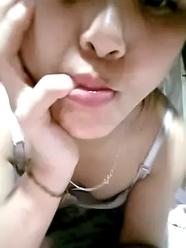 Snapshot of daisy_will chatting on October 8, 2025, 1:12 pm daisy will online show from October 8, 2025, 1:12 pm