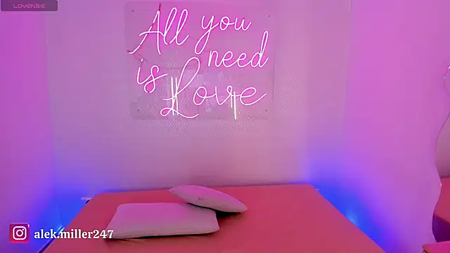 Snapshot of aleksandramiller_ chatting on April 29, 2026, 5:11 am aleksandramiller online show from April 29, 2026, 5:11 am