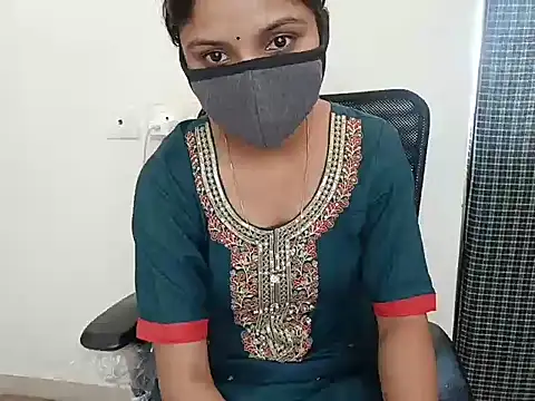 miss kaur23 online show from November 6, 2025, 6:39 am