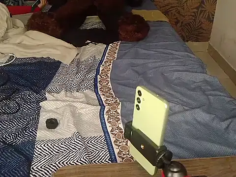 Snapshot of miss_kaur23 chatting on November 14, 2025, 6:33 pm miss kaur23 online show from November 14, 2025, 6:33 pm