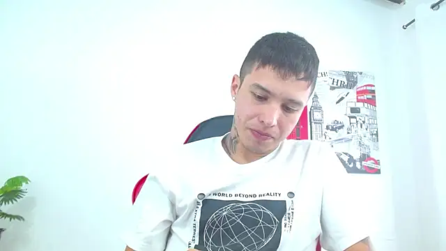 Cumandres18 online show from January 7, 2026, 2:55 pm