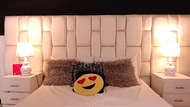 Snapshot of ValuFooster chatting on October 28, 2025, 4:28 pm ValuFooster online show from October 28, 2025, 4:28 pm