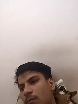 Snapshot of KaranSingh0m chatting on May 24, 2026, 7:30 am KaranSingh0m online show from May 24, 2026, 7:30 am