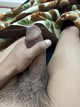 Snapshot of KaranSingh0m chatting on January 12, 2026, 7:37 am KaranSingh0m online show from January 12, 2026, 7:37 am