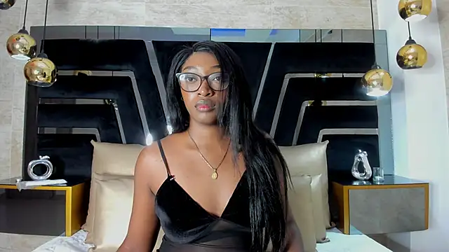 Snapshot of YallianaBrooks chatting on January 5, 2026, 7:50 pm YallianaBrooks online show from January 5, 2026, 7:50 pm