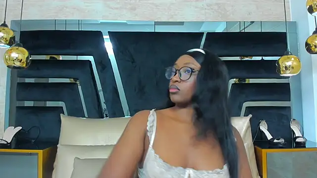 Snapshot of YallianaBrooks chatting on April 20, 2026, 11:57 am YallianaBrooks online show from April 20, 2026, 11:57 am