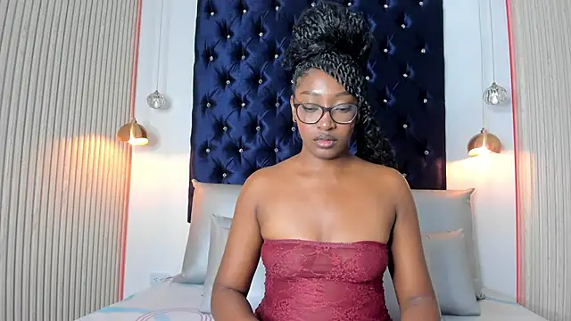 Snapshot of YallianaBrooks chatting on November 14, 2025, 7:50 pm YallianaBrooks online show from November 14, 2025, 7:50 pm