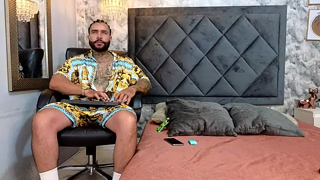 Apolo rousse1 online show from September 8, 2025, 8:19 pm