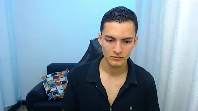 Snapshot of Matiius18 chatting on March 10, 2026, 1:48 pm Matiius18 online show from March 10, 2026, 1:48 pm