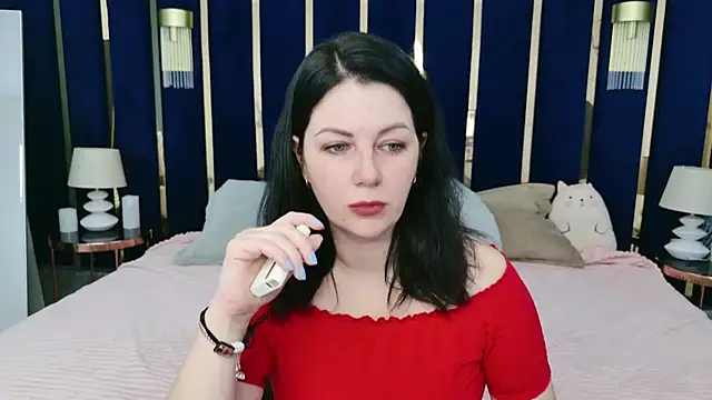 Nina Stane online show from November 11, 2025, 5:24 am