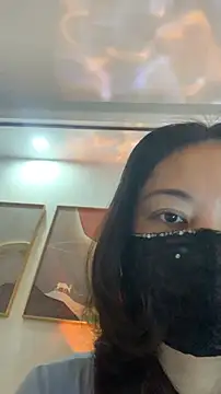 zhizhinaigai online show from December 21, 2025, 2:46 am