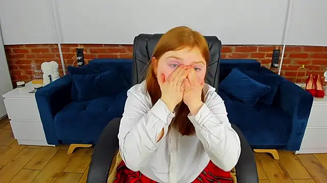 Snapshot of KattyRose8 chatting on February 5, 2026, 6:42 am KattyRose8 online show from February 5, 2026, 6:42 am