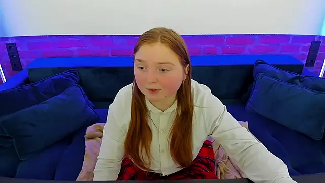 Snapshot of KattyRose8 chatting on November 17, 2025, 6:34 pm KattyRose8 online show from November 17, 2025, 6:34 pm