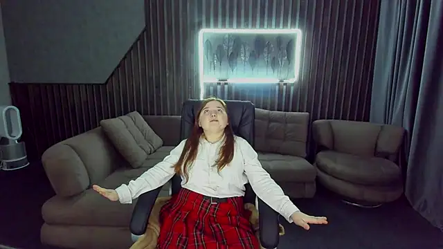 Snapshot of KattyRose8 chatting on October 26, 2025, 6:47 am KattyRose8 online show from October 26, 2025, 6:47 am